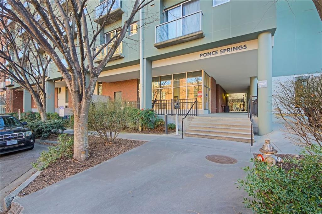 620 Glen Iris Drive NE 521