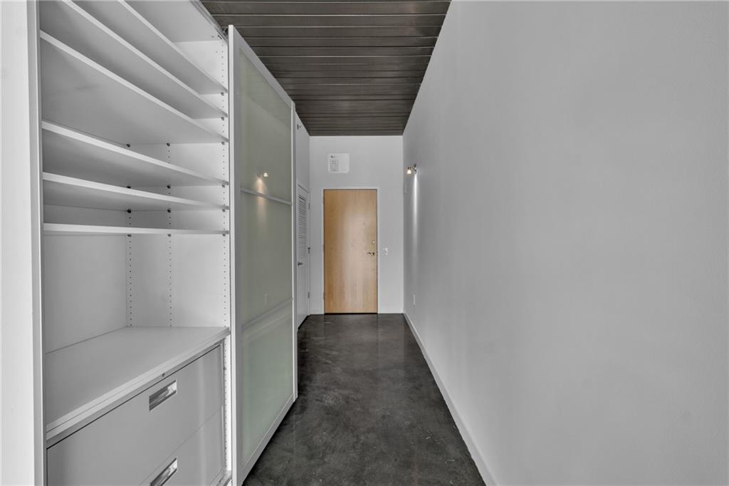 620 Glen Iris Drive NE 521