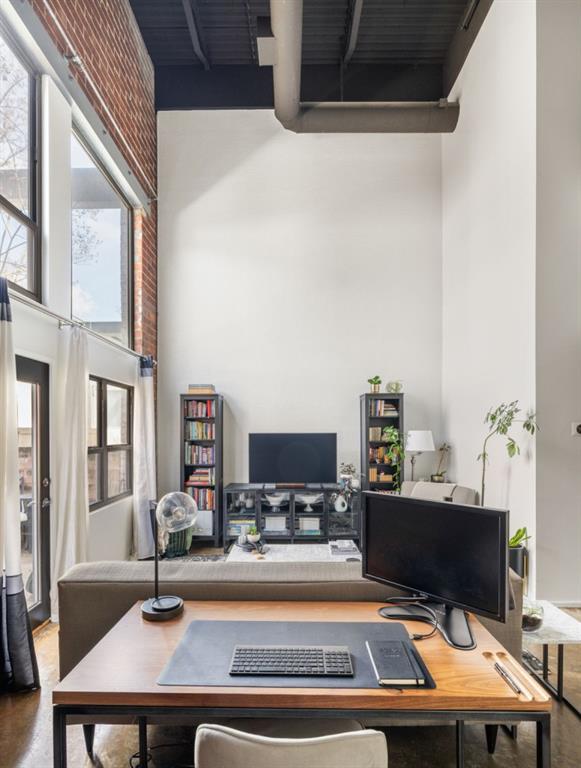 195 Arizona Avenue NE 154