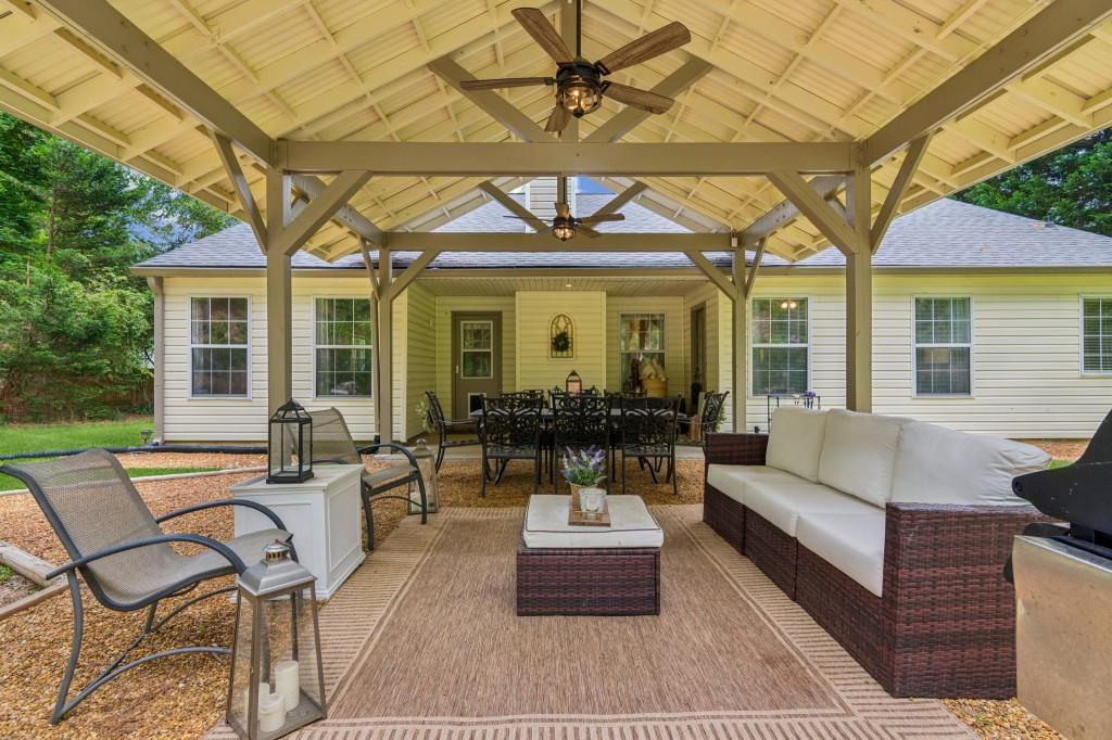 2277 Lazy Days Road