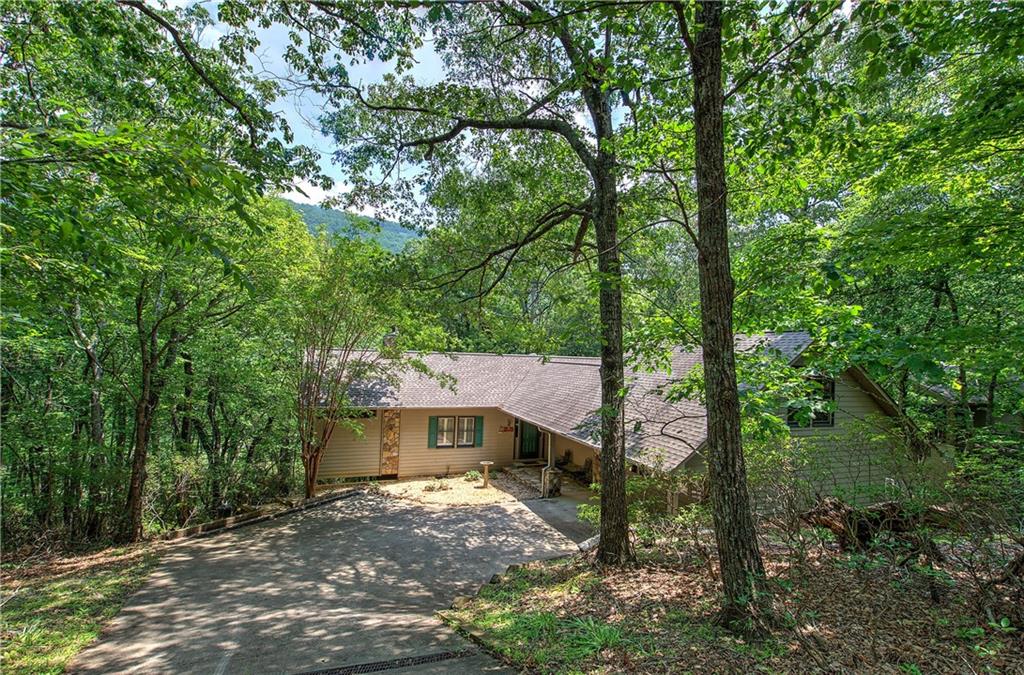 222 Mulligan Way