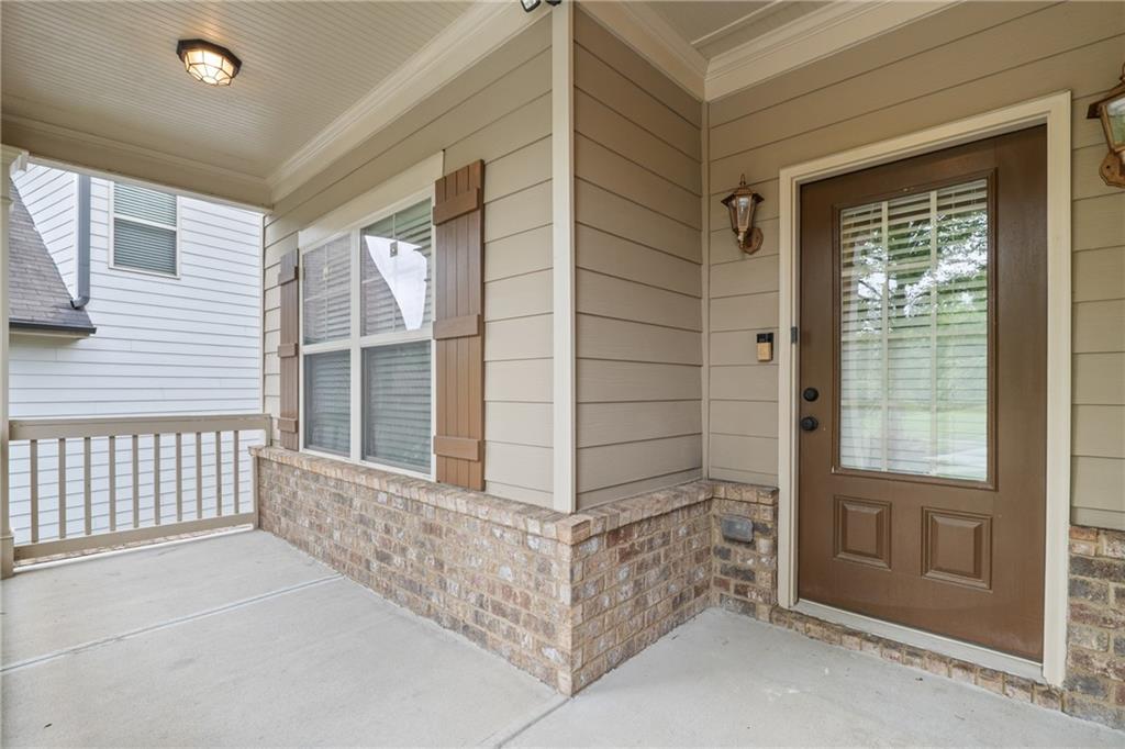 1537 Maplecliff Way