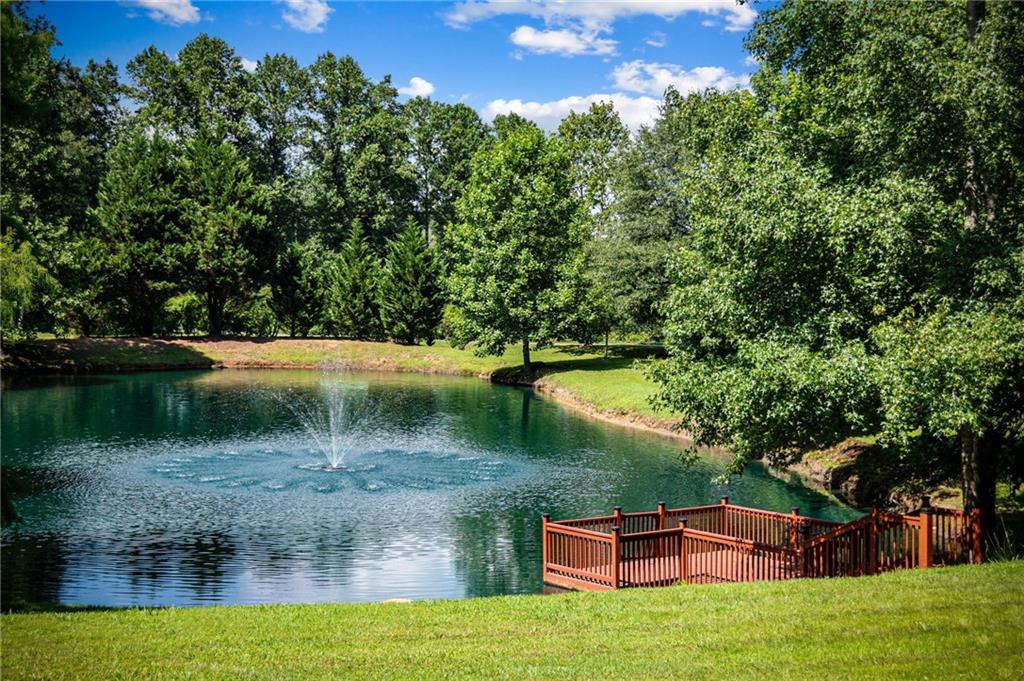 110 Deer Crest Heights