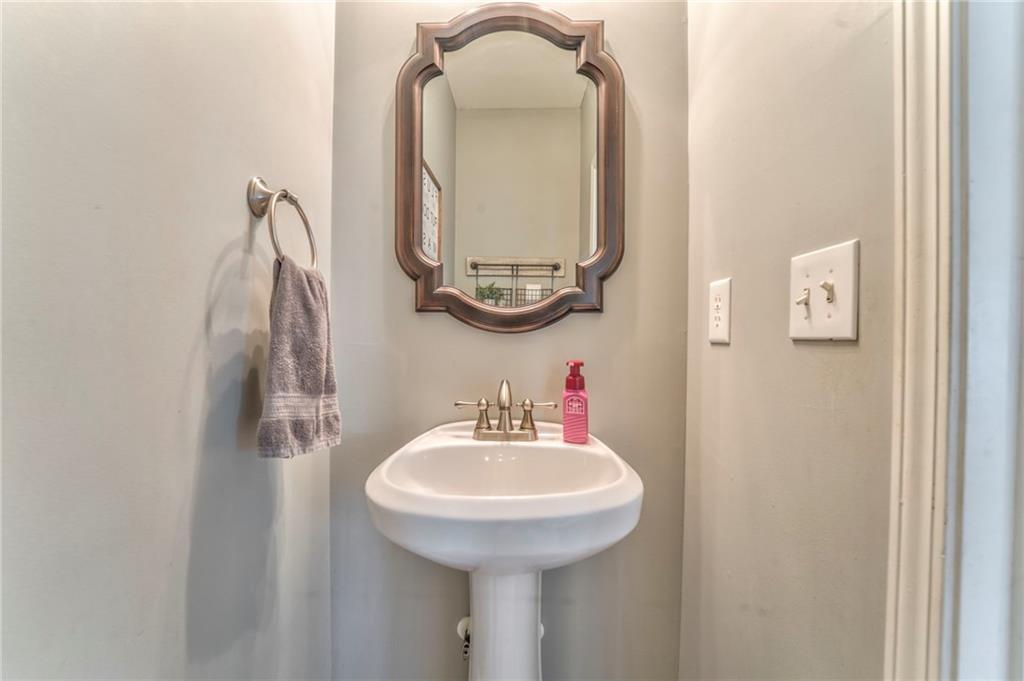 518 S Fortune Way, Dallas, Georgia image 20