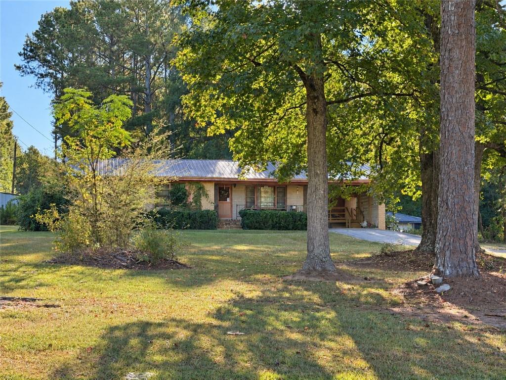 1552 Lexington Highway