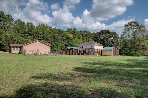 A home in Powder Springs