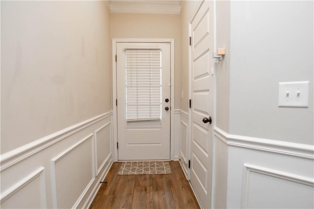1024 Burke Street 56