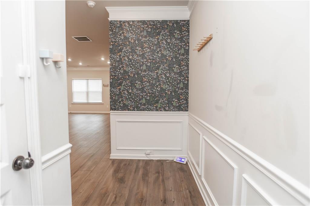 1024 Burke Street 56