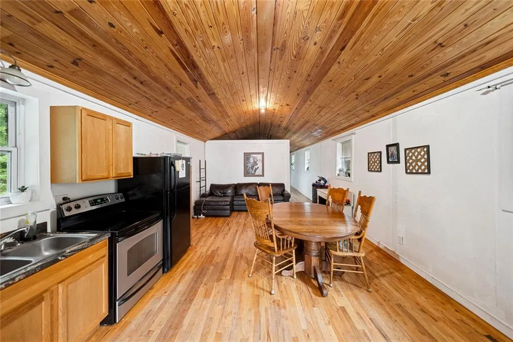 Milton, Georgia 30004, United States, 7 Bedrooms Bedrooms, ,8 BathroomsBathrooms,Residential,Active,191238