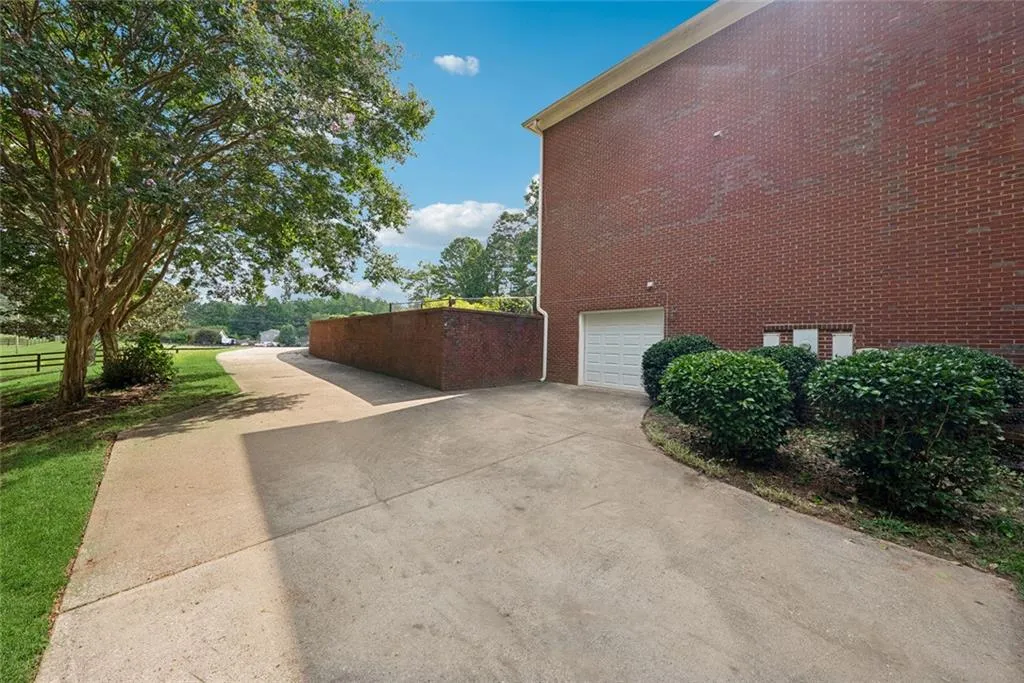 Milton, Georgia 30004, United States, 7 Bedrooms Bedrooms, ,8 BathroomsBathrooms,Residential,Active,191238