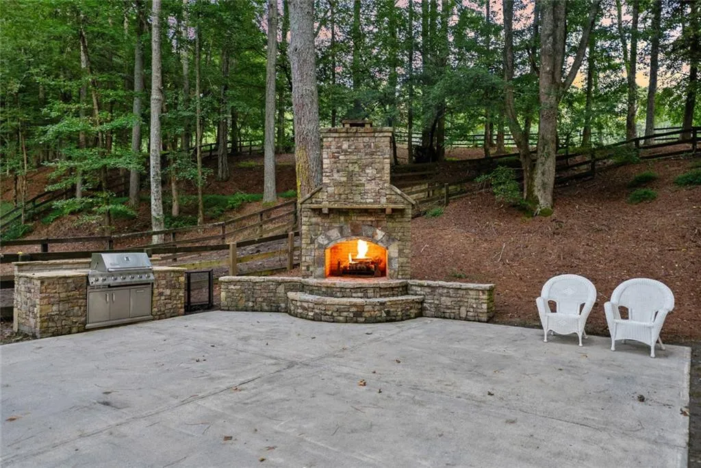 Milton, Georgia 30004, United States, 7 Bedrooms Bedrooms, ,8 BathroomsBathrooms,Residential,Active,191238