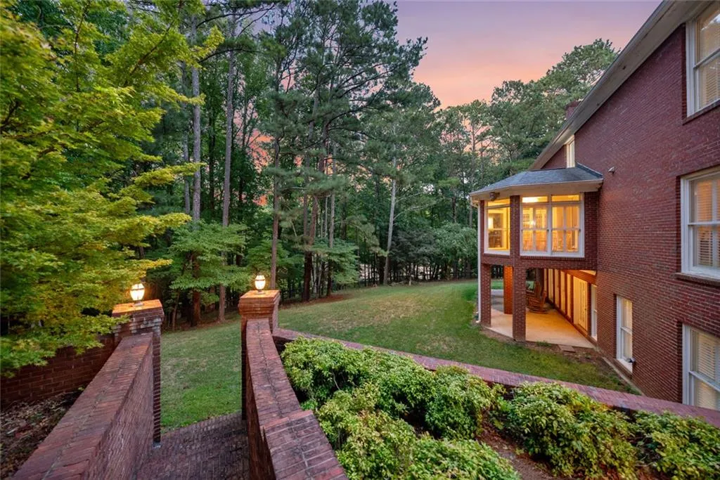 Milton, Georgia 30004, United States, 7 Bedrooms Bedrooms, ,8 BathroomsBathrooms,Residential,Active,191238