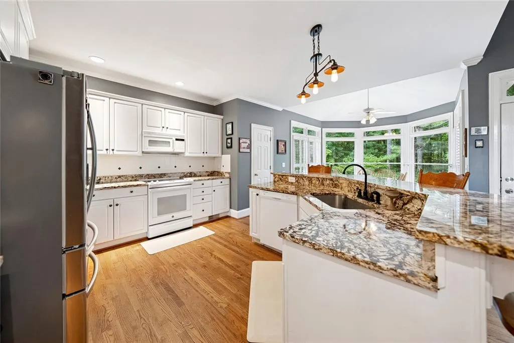 Milton, Georgia 30004, United States, 7 Bedrooms Bedrooms, ,8 BathroomsBathrooms,Residential,Active,191238