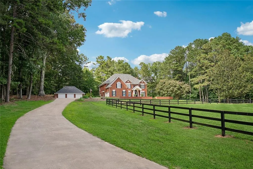 Milton, Georgia 30004, United States, 7 Bedrooms Bedrooms, ,8 BathroomsBathrooms,Residential,Active,191238