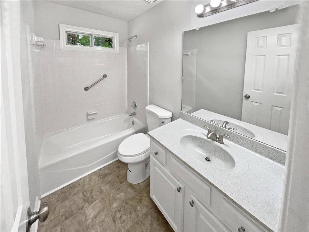 2734 Amber Springs Way, Buford, Georgia image 9
