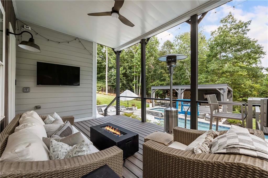 Sweet Apple - Residential