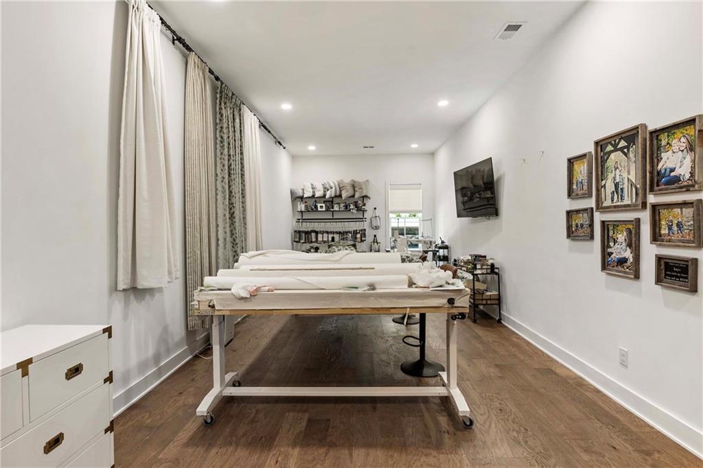 Sweet Apple - Residential