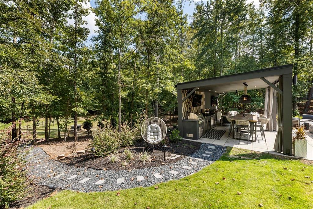 Sweet Apple - Residential