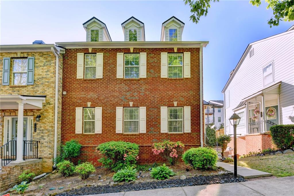 1087 Scales Road