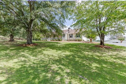 A home in Flowery Branch