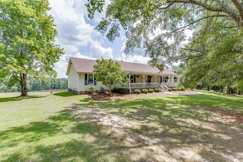 A home in Flowery Branch