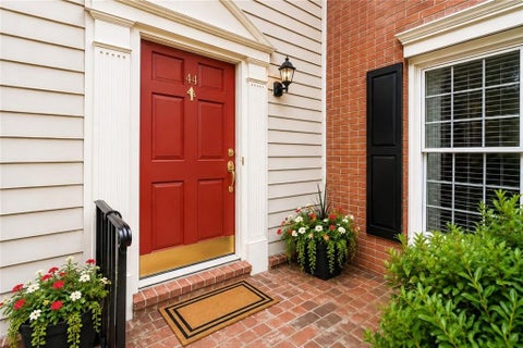 Condo For Sale - 44 Mount Vernon Circle<br/> Sandy Springs, GA 30338