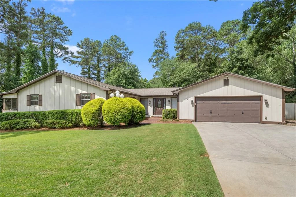 1204 Heritage Hills Circle