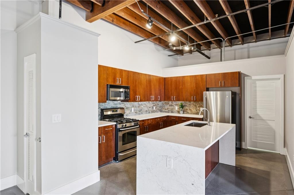 319 Atlanta Street SE 404