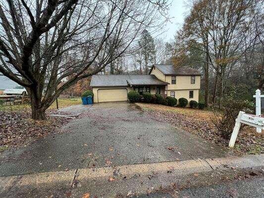 Wonderful opportunity to own this 3 bedroom 2.5 bath home in walking distance to some of the best schools in Gwinnett County. Features a family room with fireplace, spacious kitchen with ample cabinets, and a large fenced-in backyard. Needs some TLC. Great opportunity for a homeowner looking to customize or add to their investment portfolio. The selling broker commission is paid on the NET sales price.