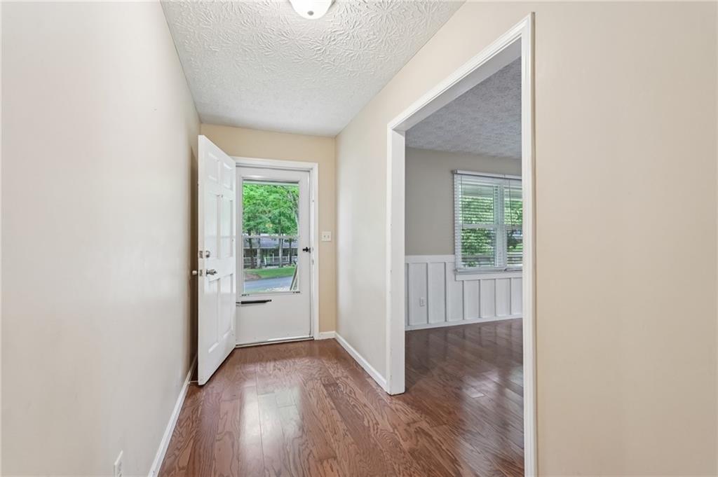 1952 Winding Creek Lane SW