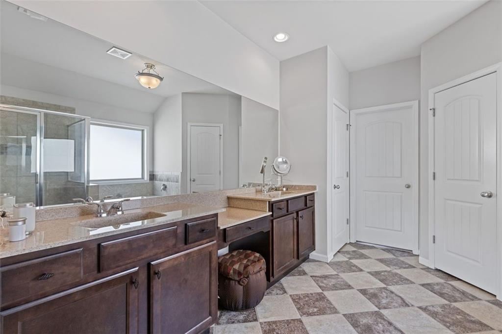 4279 Two Bridge Drive, Buford, Georgia image 33
