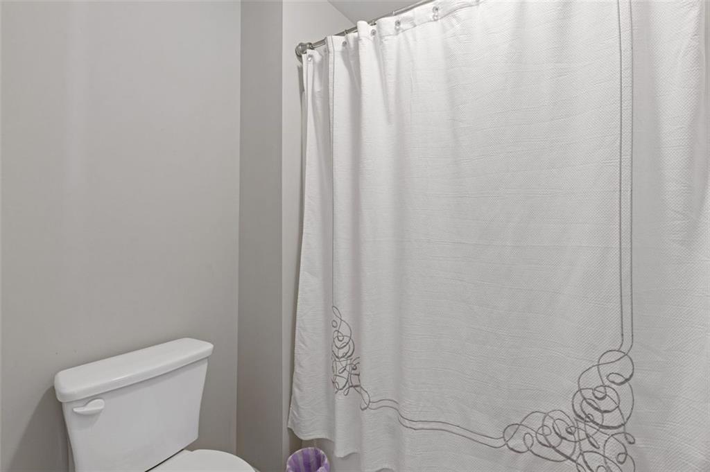 4279 Two Bridge Drive, Buford, Georgia image 31