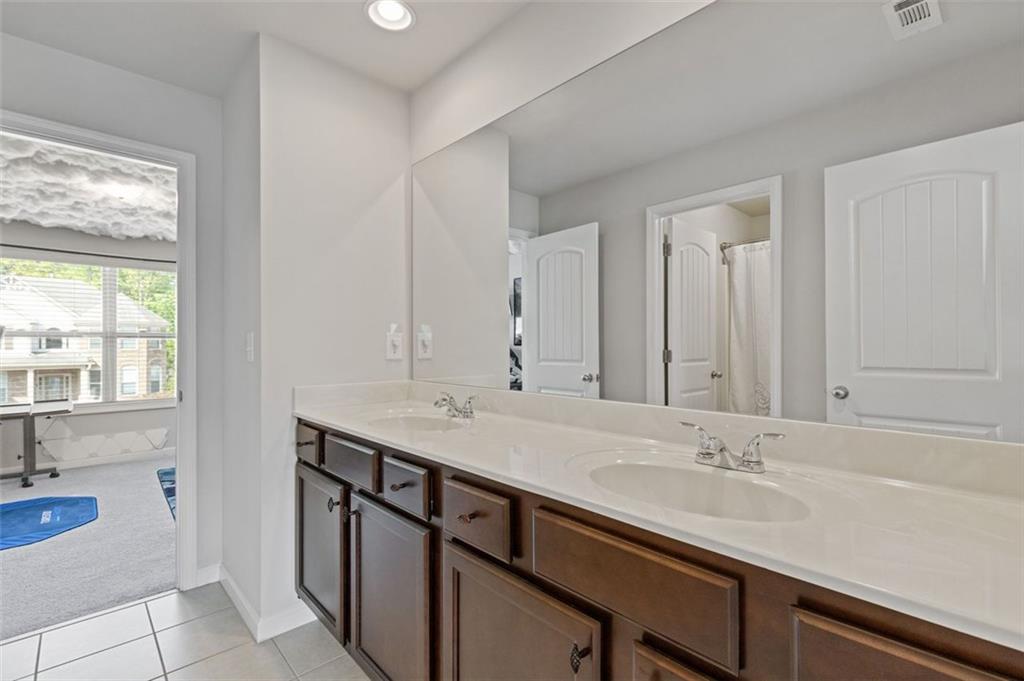 4279 Two Bridge Drive, Buford, Georgia image 30