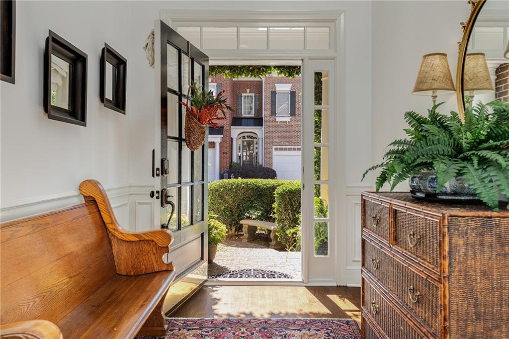 2311 English Ivy Court SE