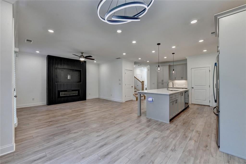 3325 Cresswell Link Way