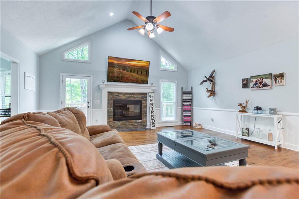 2334 Fisher Drive, Loganville, Georgia image 13