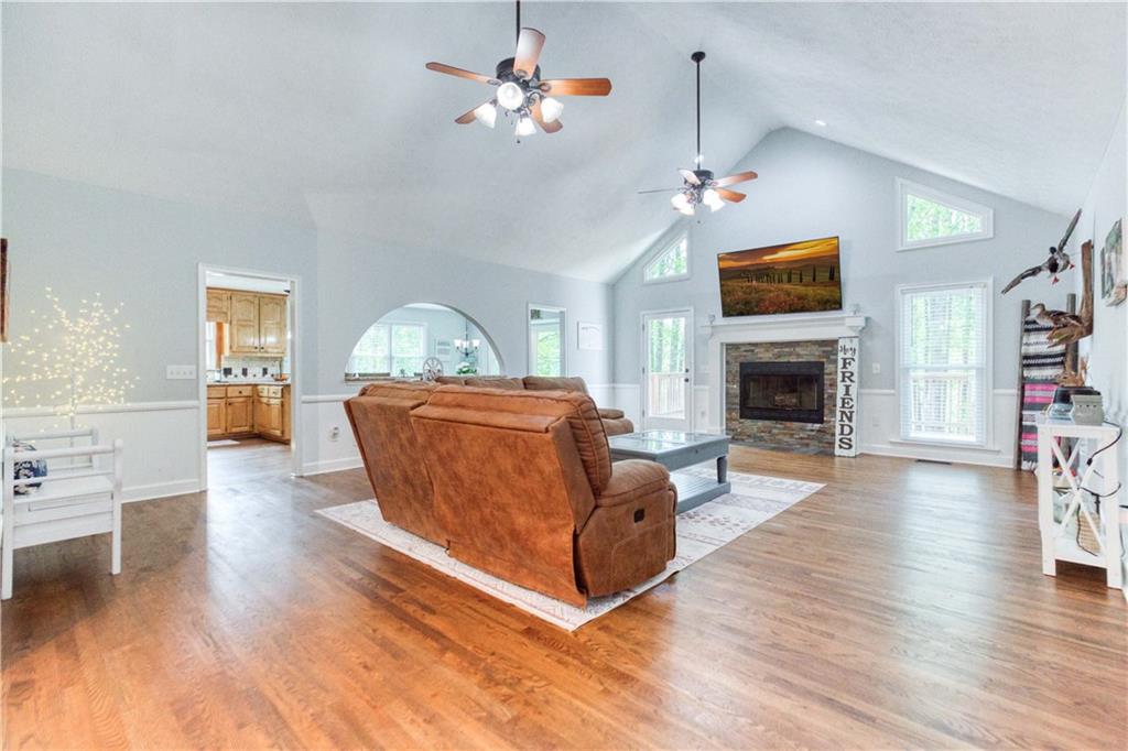 2334 Fisher Drive, Loganville, Georgia image 11