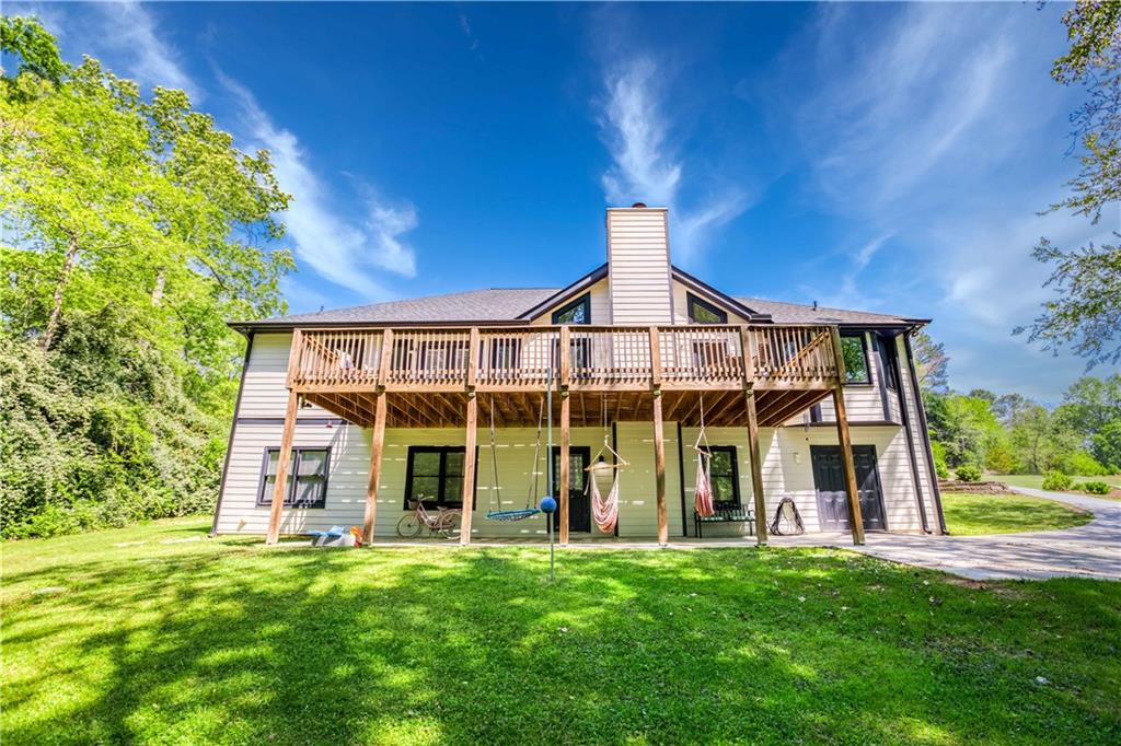 2334 Fisher Drive, Loganville, Georgia image 9