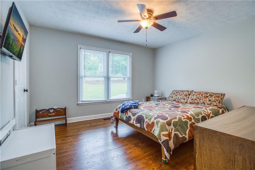 2334 Fisher Drive, Loganville, Georgia image 33