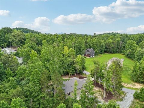 A home in Dahlonega