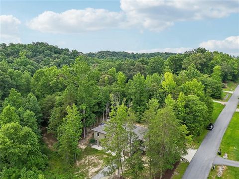 A home in Dahlonega