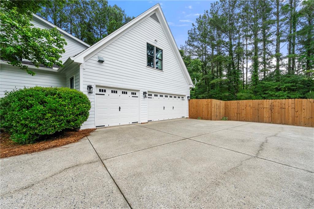 6655 Manchester Place, Cumming, Georgia image 3