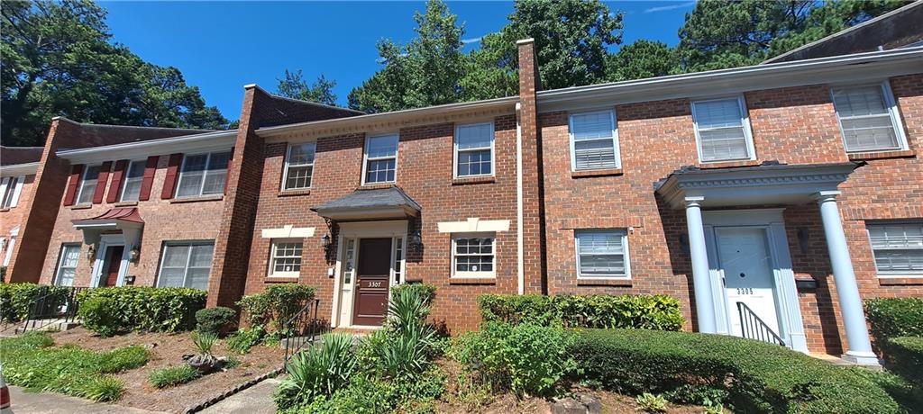 LUXURIOUS AND IMMACULATE! THIS BRICK TOWNHOME IS PERFECT FOR YOU. First level has white eat-in kitchen, powder rm, laundry rm, dining rm, living rm with fp, enclosed patio and lots of storage area. Upper level has new carpet and 3 bedrms including master suite. Master and first level are lvp flooring. Solid brick construction for low power bills. Totally electric. Assigned parking. Refreshing swimming pool for relaxing. Private and quiet community with active HOA. Just one minute from I 20. We require excellent rental history, no prior evictions, no pets and income of at least $4,500/month. Move in fee $100.