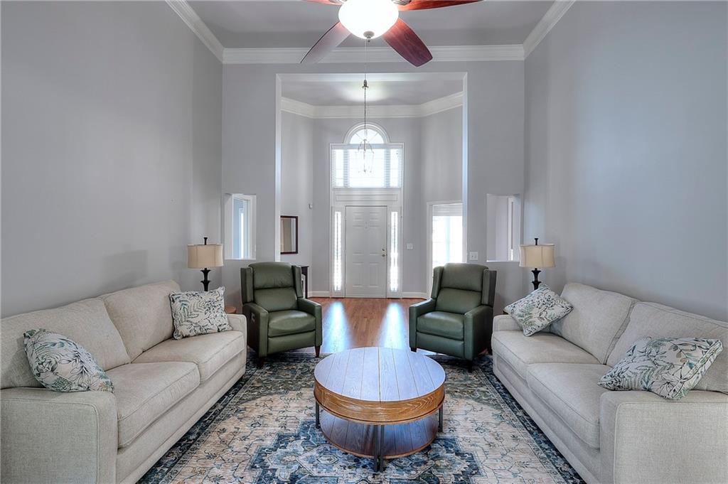 1235 Mount McKinley
