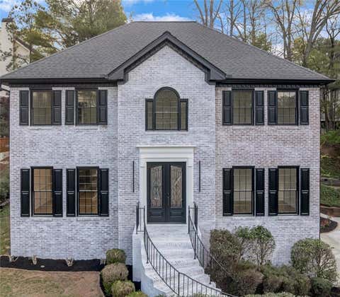 Homes For Sale - 835 Kings Arms Way<br/> Johns Creek, GA 30022