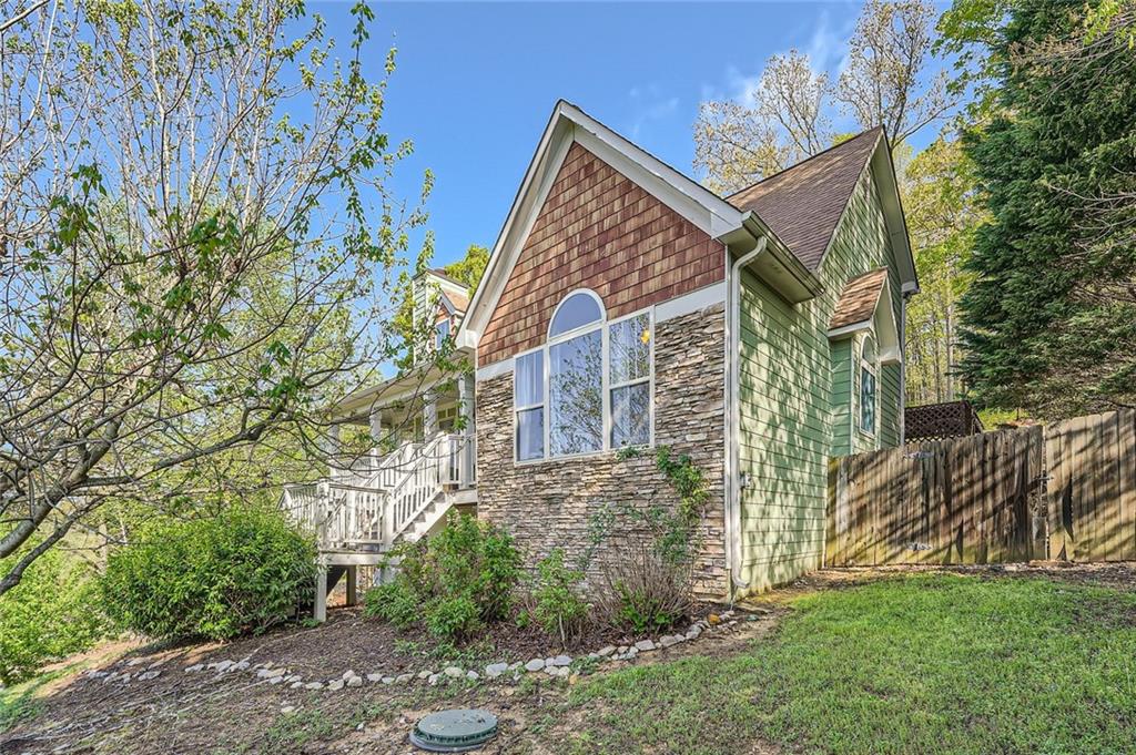 24 Laurel Way, White, Georgia image 2