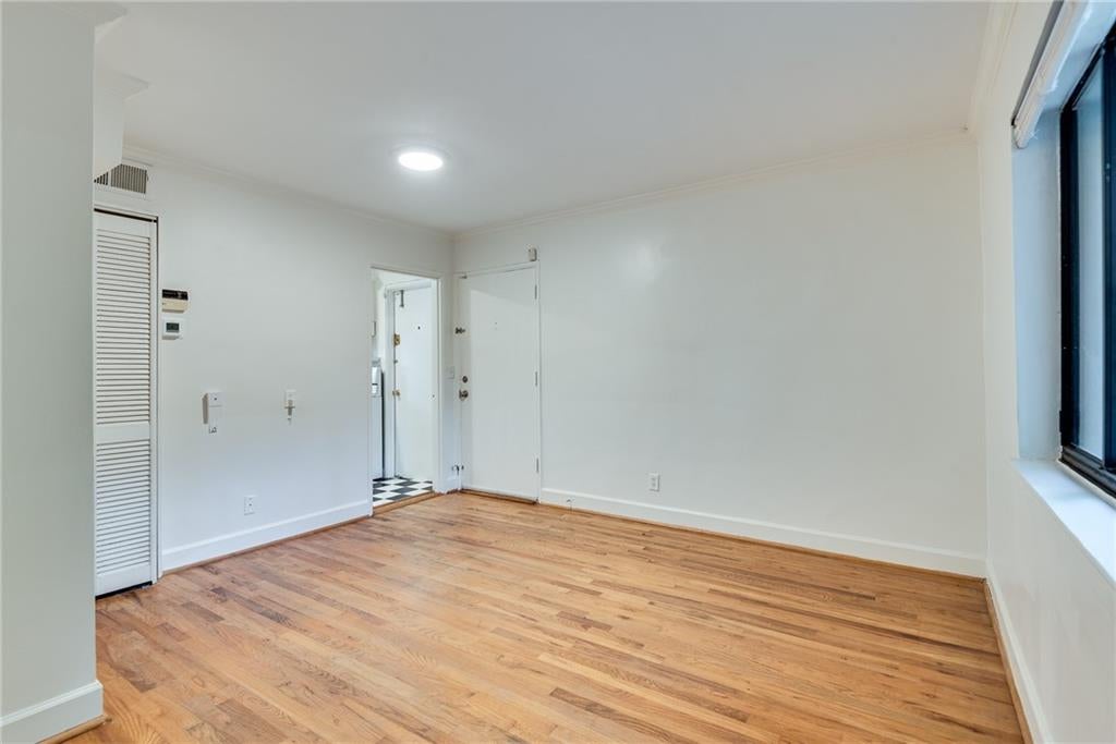 317 3rd Street NE 5