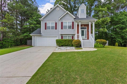 Homes For Sale - 3070 Harvest Circle<br/> Fairburn, GA 30213