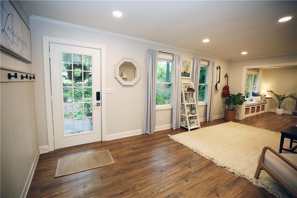 1040 Cherokee Trail