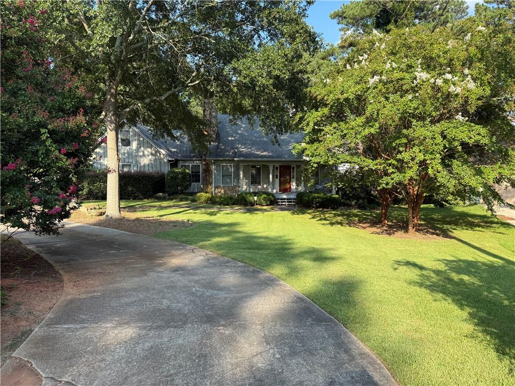 958 Sweet Briar Trail SE